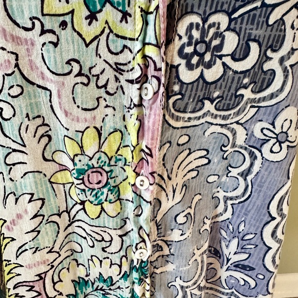 Beautiful Cino button down shirt size medium - Picture 6 of 9